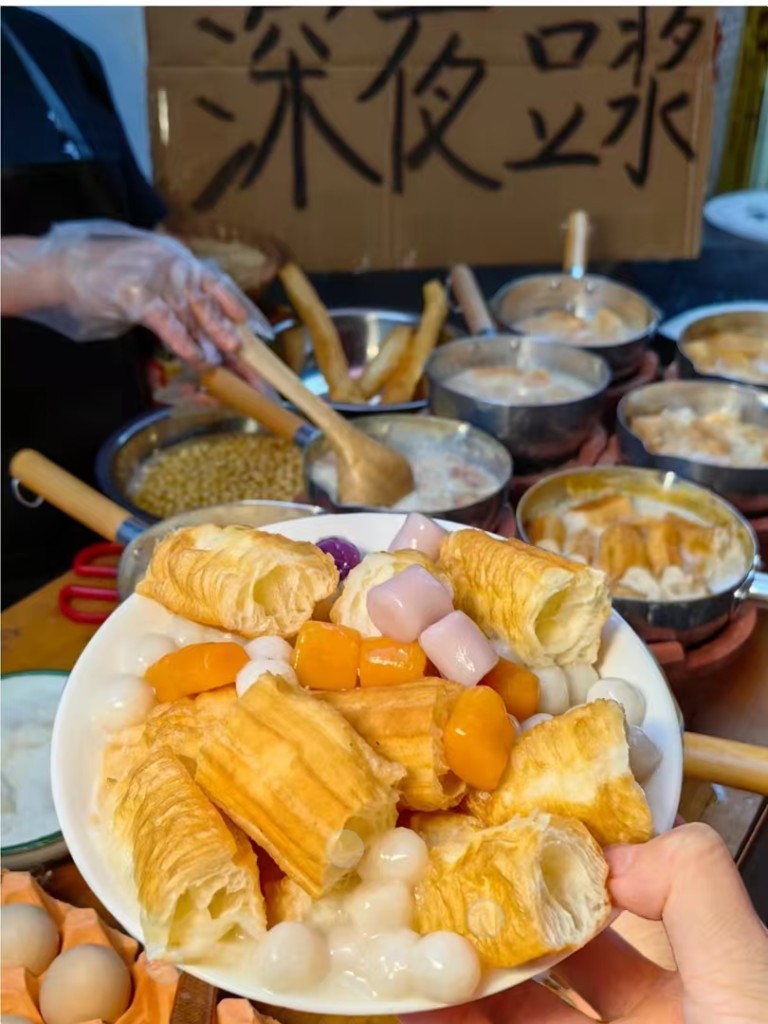 图片[1]-深夜豆浆油条商用配方｜早餐摆摊门店爆款浓醇教程｜无铝香酥做法